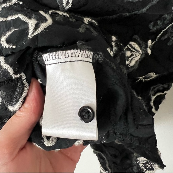 Fully Embroidered Georg Roth Button Down Shirt - Picture 10 of 10